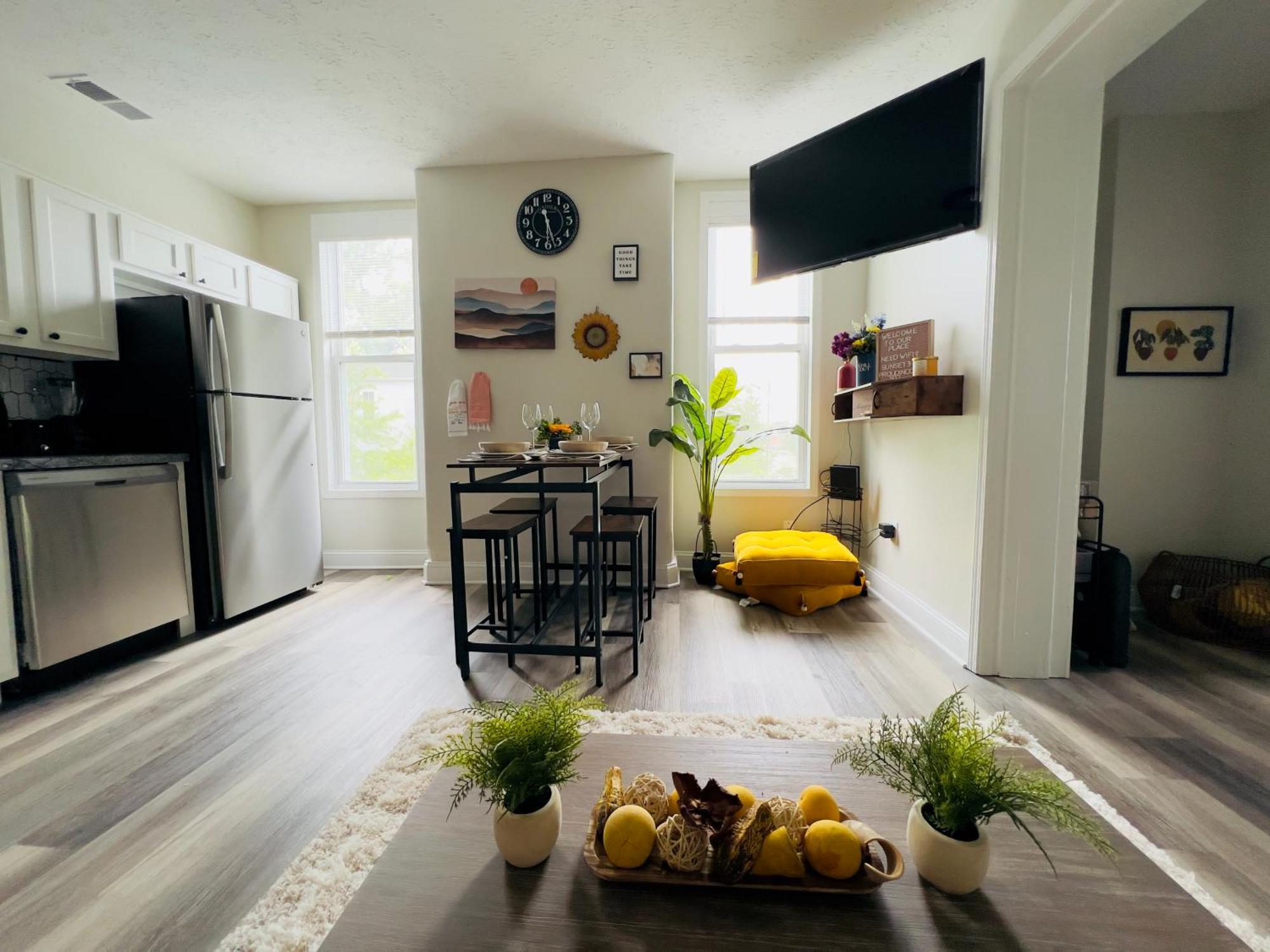 2 Lofts Downtown One Theater Apartment Louisville
